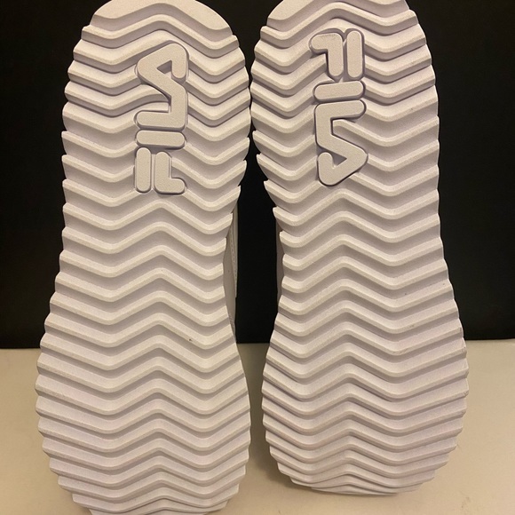 Fila sz 9 Orbit Zeppa low platform sneakers NWT - Picture 10 of 14